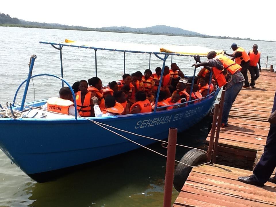 Serenada Eco Resort Mukono Town 外观 照片
