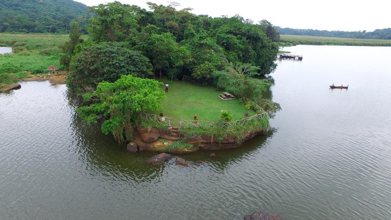 Serenada Eco Resort Mukono Town 外观 照片